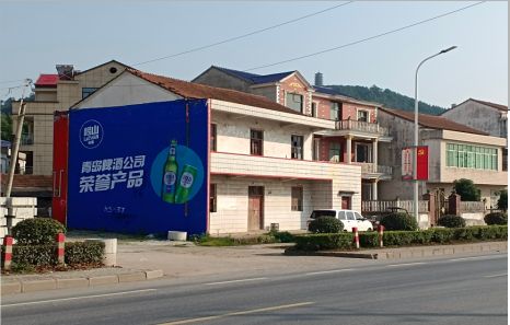  临颍写真布和喷绘布的区别?